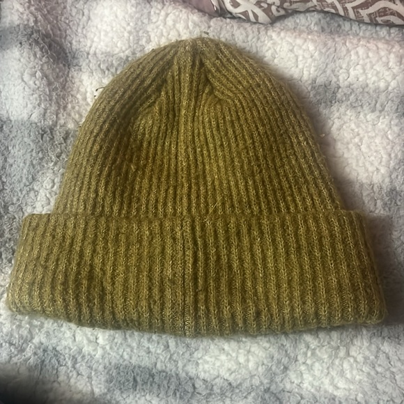 Size : all size fits all army green beanie - Picture 2 of 4